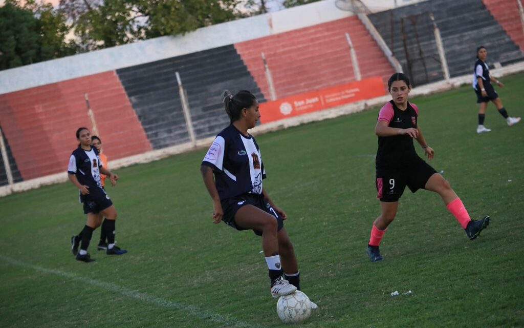 Finales vibrantes en el Barrio Atlético coronaron a Palermo y Alianza en la Copa de Campeones Femenina