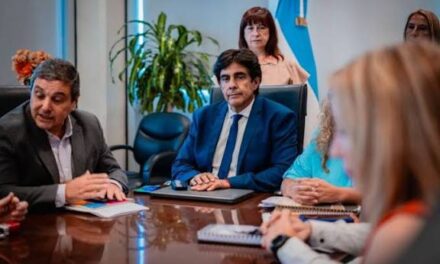 El Gobierno endurece su postura: Descontarán los días a docentes que paren