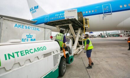 Luis Caputo oficializa la venta total de Intercargo y avanza el plan de reformas