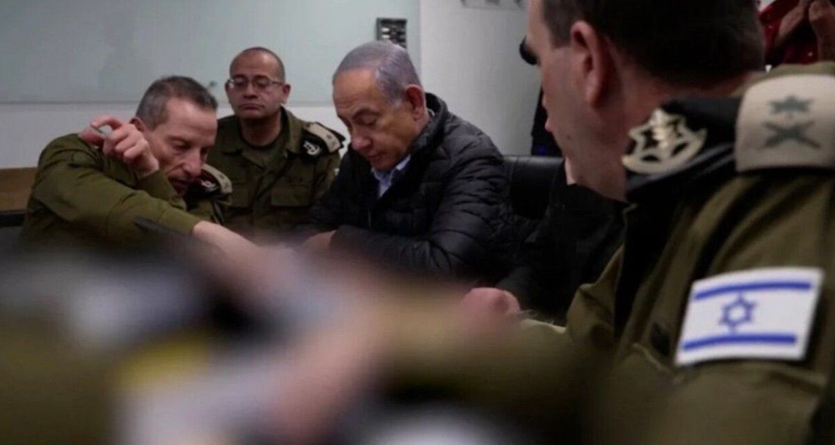 Cómo hace el MOSAD israelí para contactarlos dentro del país persa