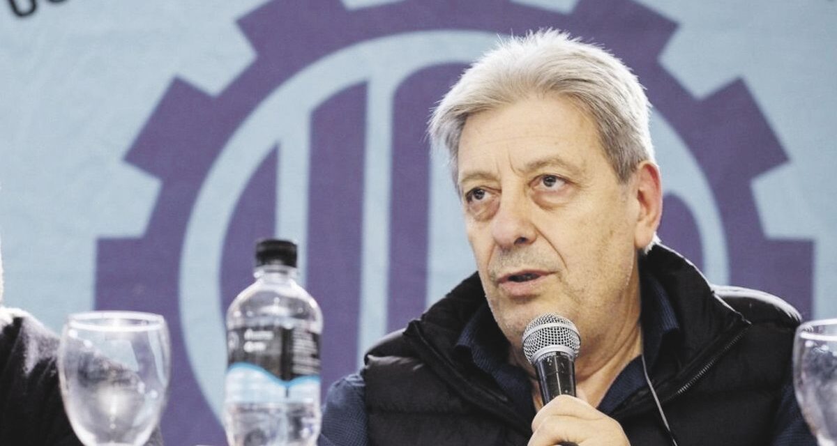 A días de la interna, la Justicia allanó la sede de la UOM y Abel Furlán habló de una burda operación