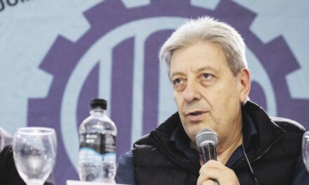 A días de la interna, la Justicia allanó la sede de la UOM y Abel Furlán habló de una burda operación