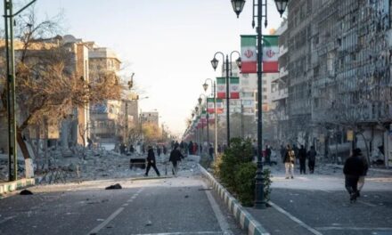 Irán pide disculpas pero intercambia ataques con Israel mientras Donald Trump anticipa un duro golpe