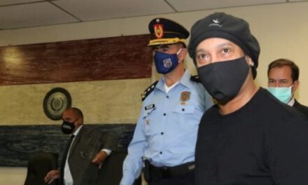 Detuvieron en Asunción a la mujer acusada de falsificar el pasaporte de Ronaldinho