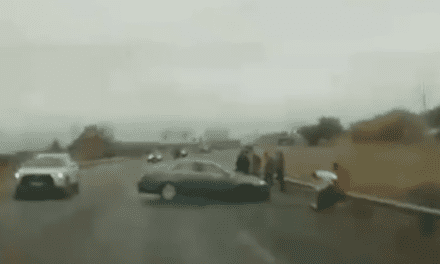 Violento choque en Ruta 20: Un colectivo y un auto colisionaron en la zona del puente de Caucete