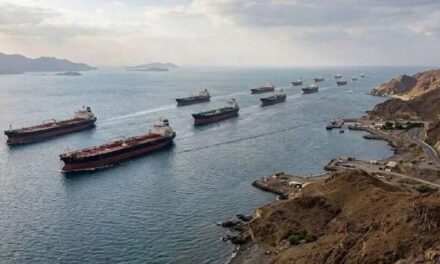 El estrecho de Ormuz continúa cerrado mientras siguen los ataques en el Líbano