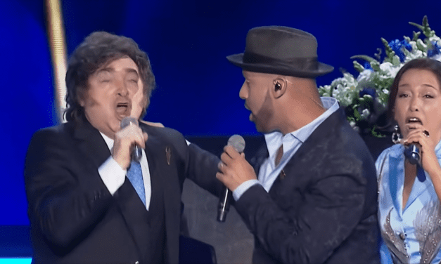 Javier Milei cantó Libre y fue protagonista de la celebración de la independencia de Israel