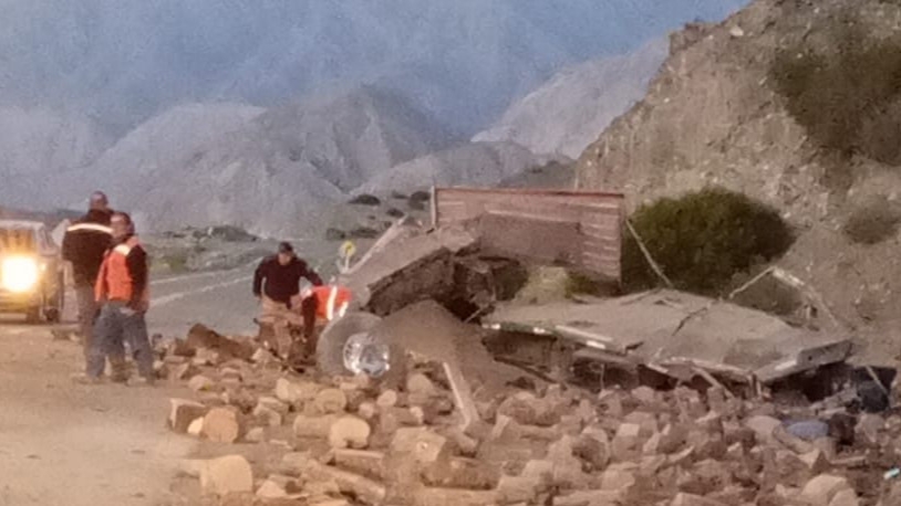 Murió un camionero tras un violento vuelco en Calingasta: Identificaron a la víctima
