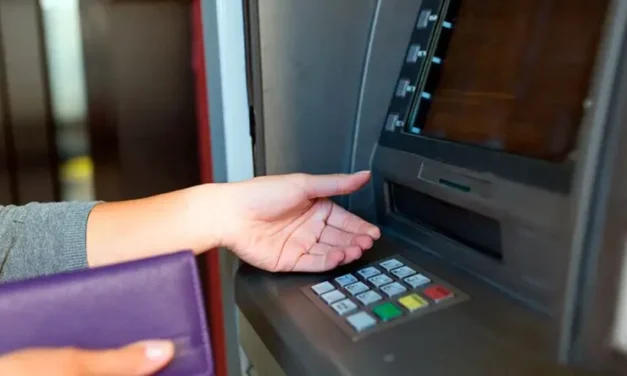 Docentes cobrarán este 30 de abril y suman el ítem Conectividad al salario mensual