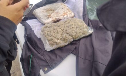 Chimbas: Detuvieron a un joven que hacía maniobras peligrosas y llevaba droga