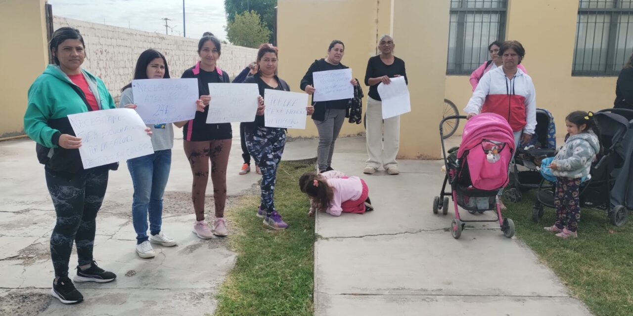 Falta de pediatra y reclamos por mala atención: Madres se manifestaron en el centro de salud de Las Chacritas