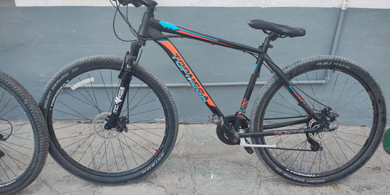 Sospechosos abandonaron una bicicleta y escaparon al ver a la Policía en Caucete