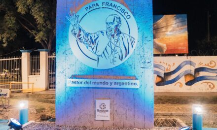 Rawson consagra un homenaje permanente al Papa Francisco con un parque y un monumento