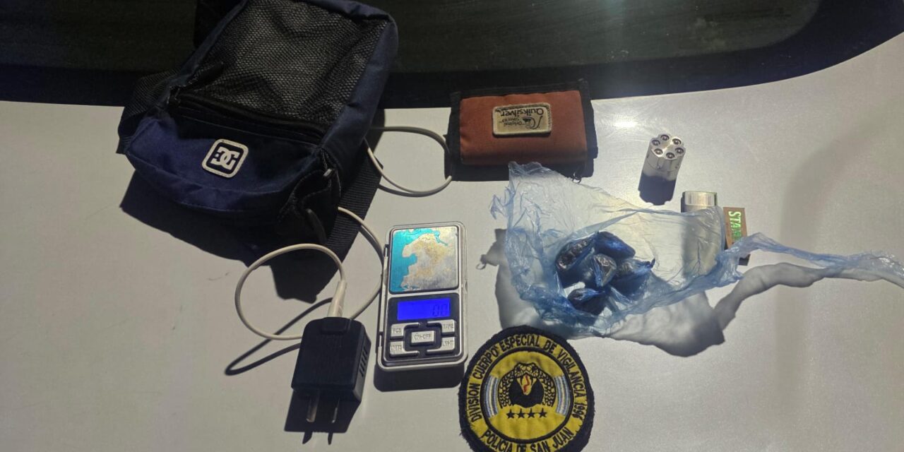 Detienen a un joven con droga fraccionada y una balanza en Capital