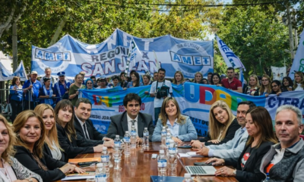Paritaria docente: Vuelven a negociar esta semana en medio de tensión, paro declarado ilegal y reclamos por salarios