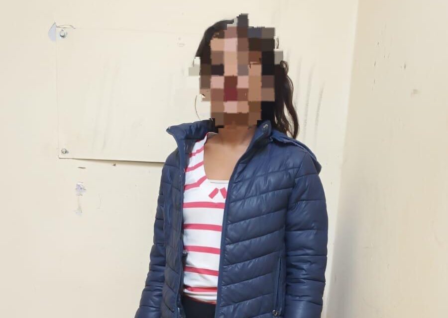 Del remis a la comisaría: estafa, daños y una policía lesionada en Capital