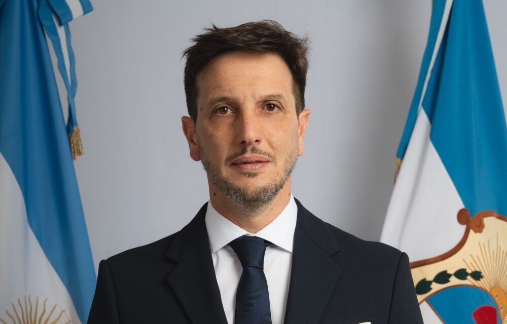 “No se va a tocar el agua”: Perea salió a desactivar los “fantasmas” por la reforma de la Ley de Glaciares