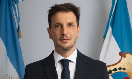 “No se va a tocar el agua”: Perea salió a desactivar los “fantasmas” por la reforma de la Ley de Glaciares