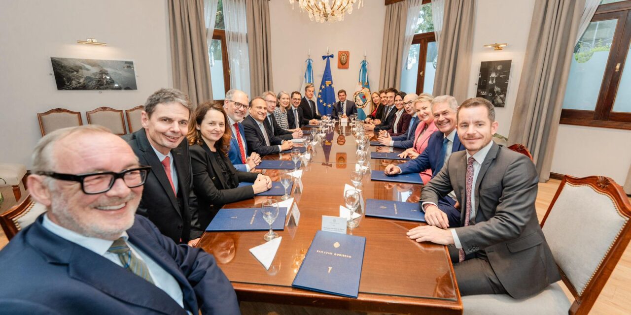 Orrego recibió a embajadores europeos y apuntó a consolidar inversiones en sectores clave