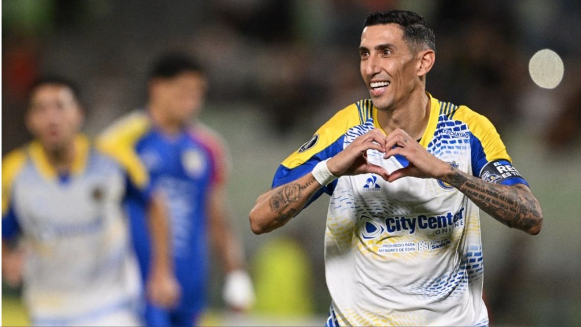 Rosario Central goleó a UCV: Di María marcó su primer gol en Libertadores