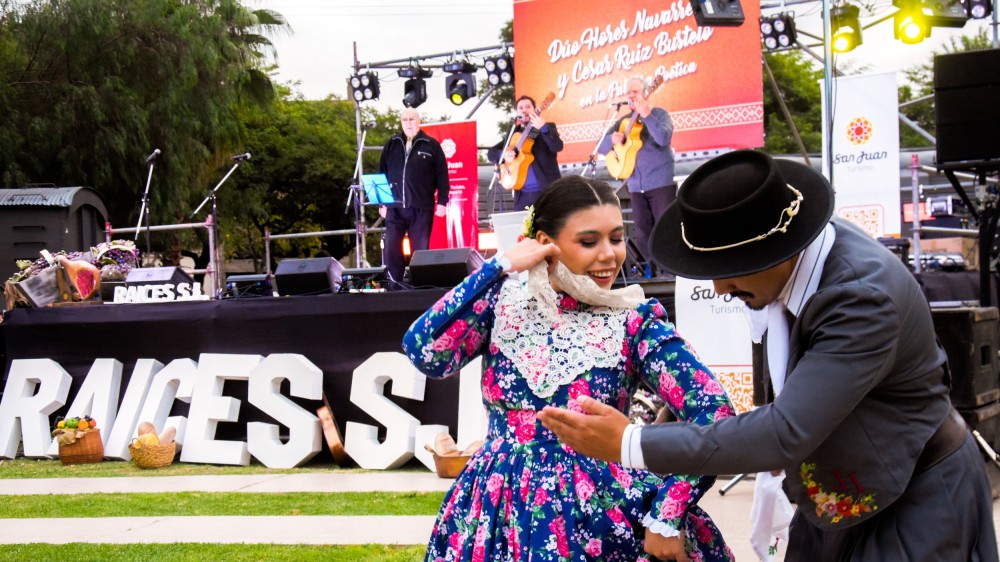 Artistas sanjuaninos llenaron de identidad y cultura los principales espacios turísticos
