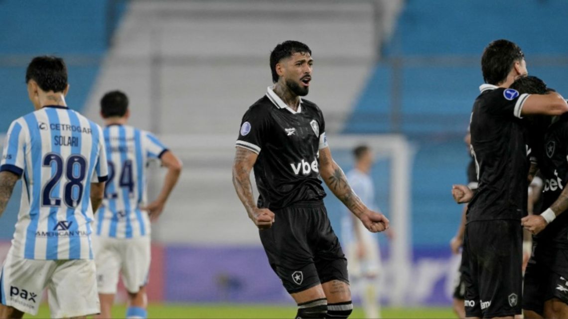 Racing cayó ante Botafogo y se complicó en Copa Sudamericana