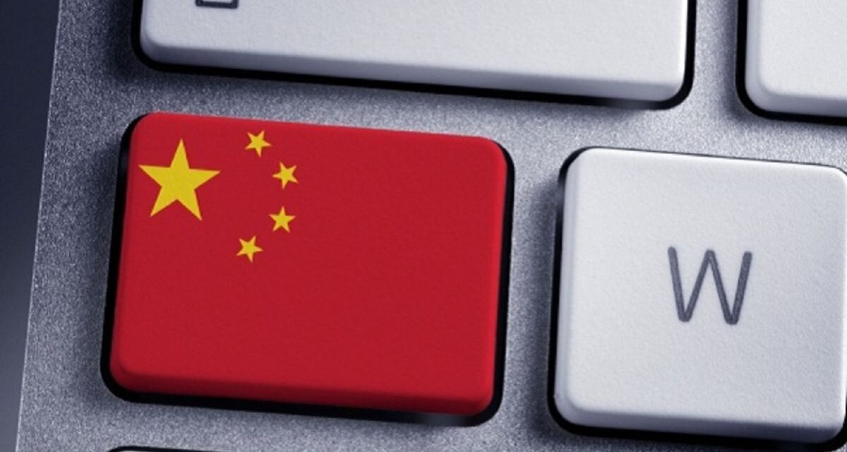 China avanza en la regulación de los humanos digitales y prohíbe servicios adictivos dirigidos a menores