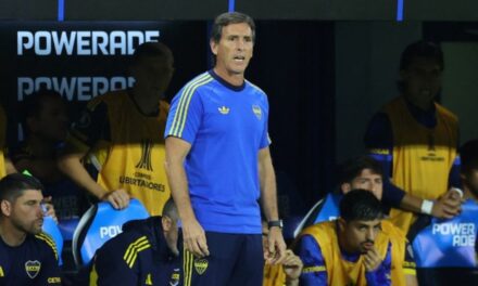 Claudio Úbeda festejó el triunfo ante Barcelona, lamentó la lesión de Marchesín y palpitó el Superclásico