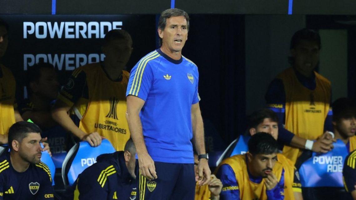 Claudio Úbeda festejó el triunfo ante Barcelona, lamentó la lesión de Marchesín y palpitó el Superclásico