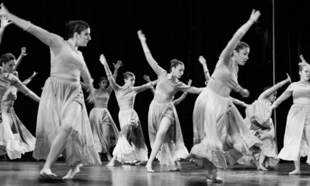 El Teatro del Bicentenario abre convocatoria para «Danza en el Hall», un nuevo espacio escénico abierto al público