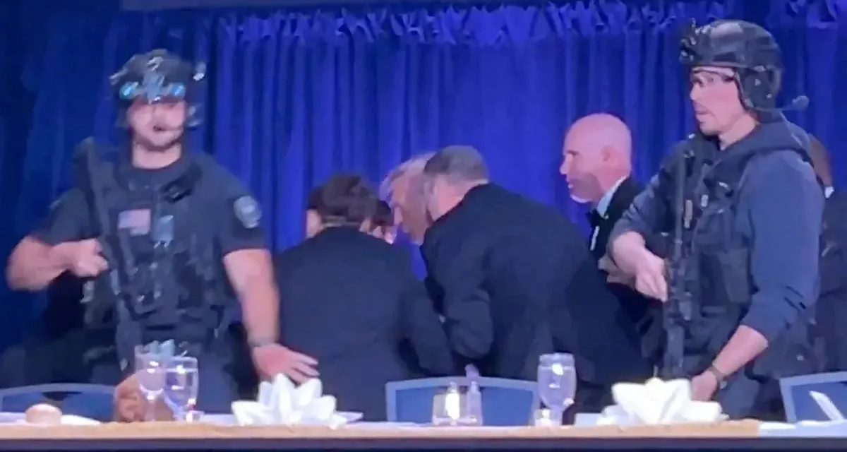 Donald Trump fue evacuado de la Cena de Corresponsales por un tiroteo