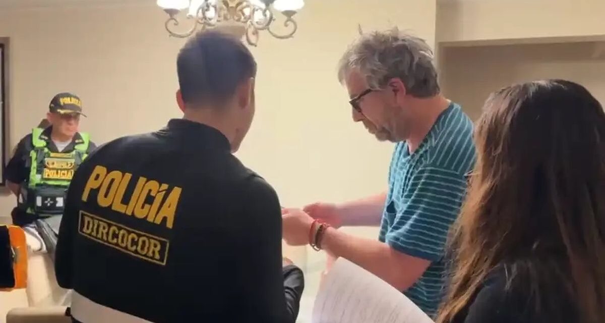 La policía de Perú allanó la vivienda del exjefe de la oficina electoral por presuntas irregularidades en los comicios