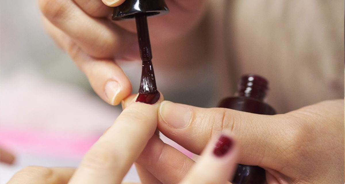 Qué revela el color de tus uñas sobre tu personalidad, según la Inteligencia Artificial