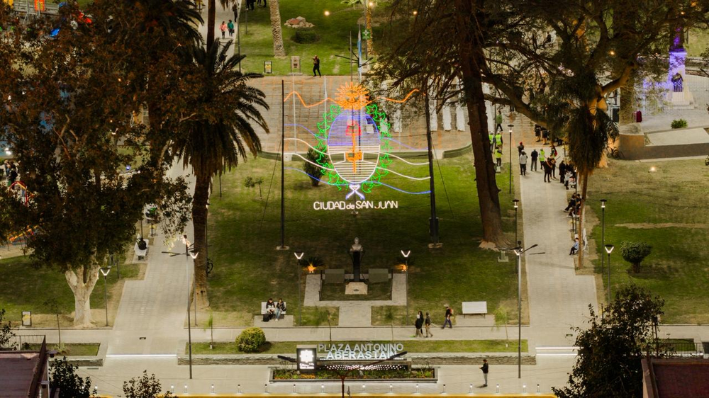 La Plaza Aberastain fue renovada y suma servicios modernos tras más de 10 meses de obra