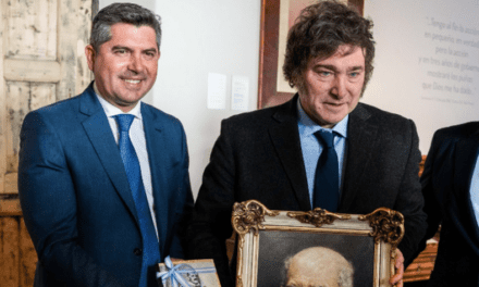 Milei destacó a Orrego como uno de los gobernadores clave tras la aprobación de la Ley de Glaciares