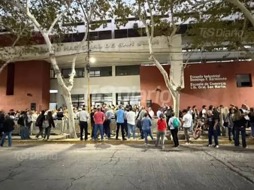 Convocan a un “abrazo simbólico” para defender la Escuela Industrial