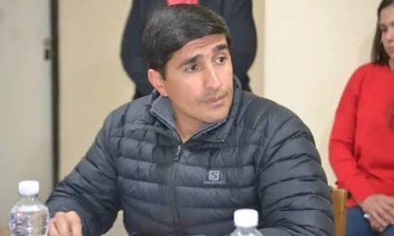 “Hace 30 sueldos que Castañeda es diputado y no presentó un solo proyecto para los calingastinos”