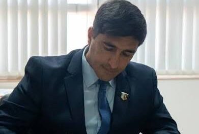 Sintonía política: Sebastián Carbajal respalda al Gobierno en su postura contra las PASO