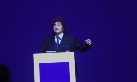 Javier Milei reconoció el mal dato del IPC de marzo y aseguró que sacará todos los pesos de la calle hasta que la inflación se desplome