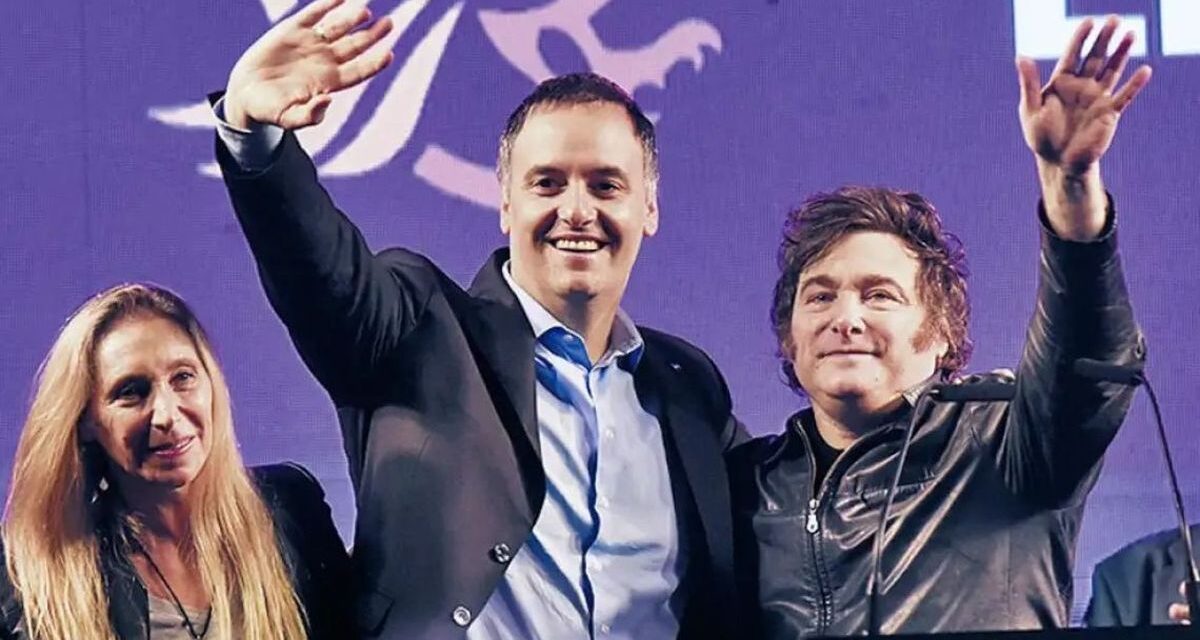 Javier Milei confirmó que acompañará a Manuel Adorni a su exposición en Diputados