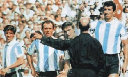 La expulsión de Rattín en 1966: el origen histórico de las tarjetas en el fútbol