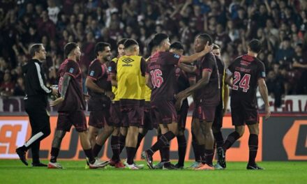 Lanús se adueñó del Clásico del Sur: triunfo agónico ante Banfield con polémica del VAR
