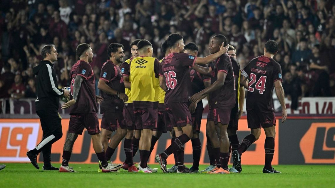Lanús se adueñó del Clásico del Sur: triunfo agónico ante Banfield con polémica del VAR