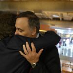 Lo llevó a AmCham y lo elogió en público