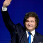 El Wall Street Journal advierte riesgos para la reelección de Javier Milei por la crisis social y política