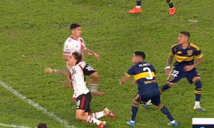 Polémica en el Monumental: el penal no cobrado a River y el reclamo de Martínez Quarta: «Me extraña de vos»