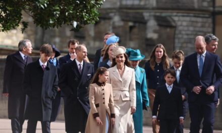 La familia real británica se muestra unida tras el escándalo por el príncipe Andrés