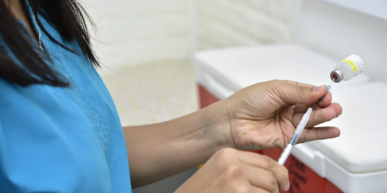 Fernanda Paredes asegura que se normalizó la vacunación antigripal: “Ya hay vacunas disponibles en toda la provincia”