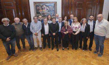 Axel Kicillof recibió a las centrales sindicales y autoridades laborales provinciales en rechazo a la reforma laboral