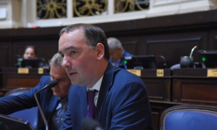 El hermano de Manuel Adorni incumplió con la presentación de su declaración jurada como legislador bonaerense